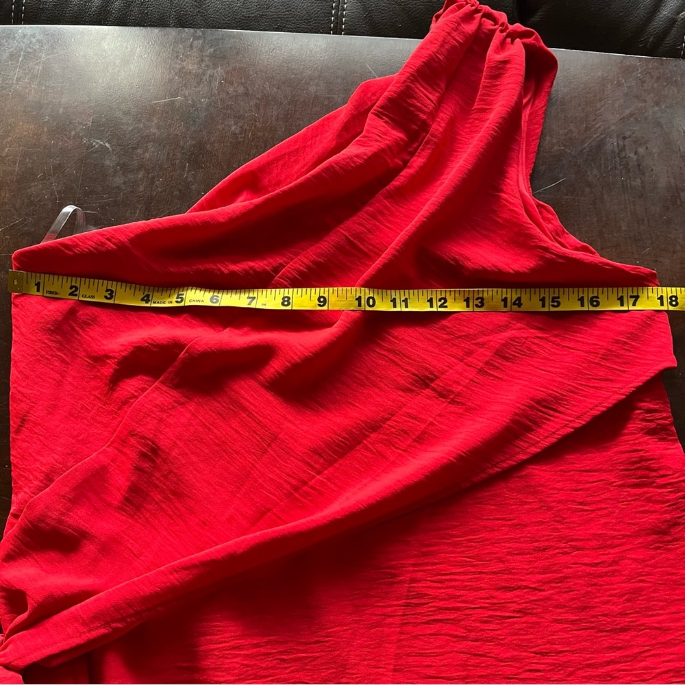 Gilli One Shoulder Classic Red Dress, Size S, NWT - Picture 8 of 10